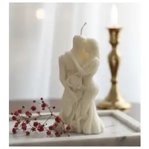 Pareja con rosas miniatura 2