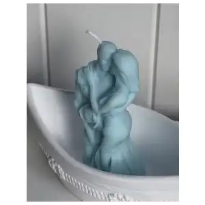 Pareja con rosas miniatura 4