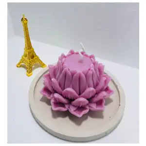 Flor de loto abierta miniatura 3
