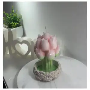 Ramo de tulipán con base rellena miniatura 4